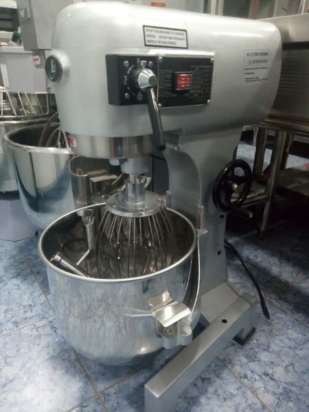 Миксер. Миксер планетарный 20 л