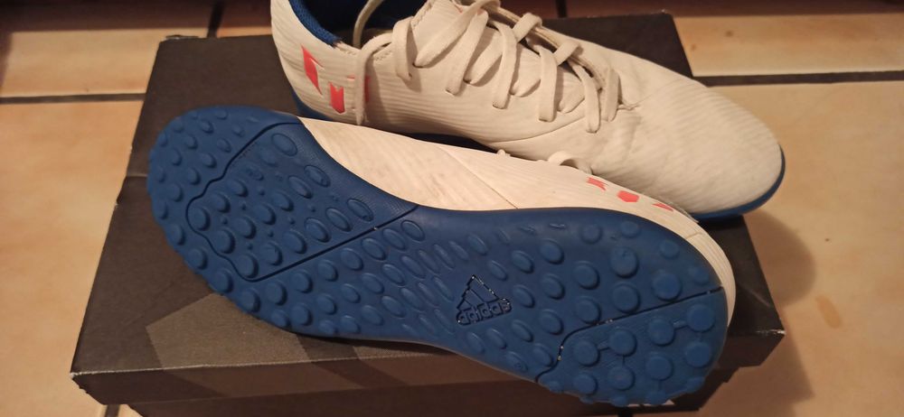Футболни обувки Adidas