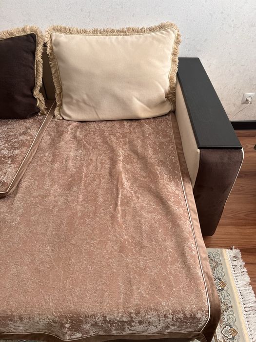 Продам 4 м диван