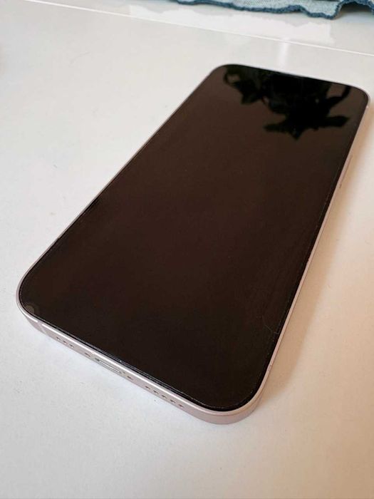 Продавам  -  I PHONE 13 - 300 €