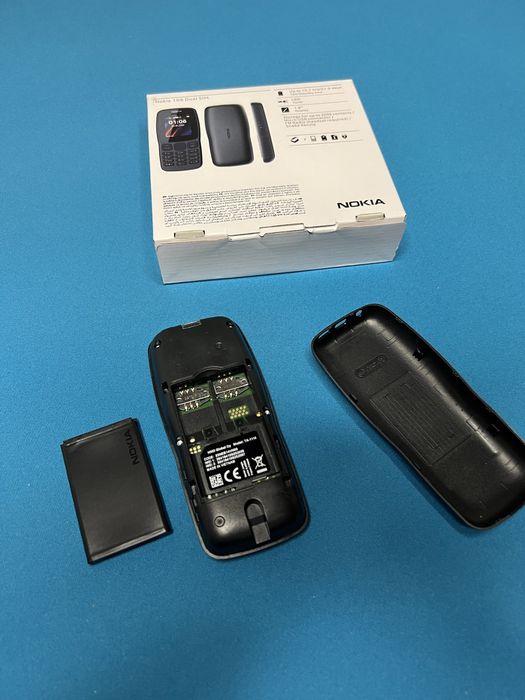 Кнопочный телефон  Nokia 106