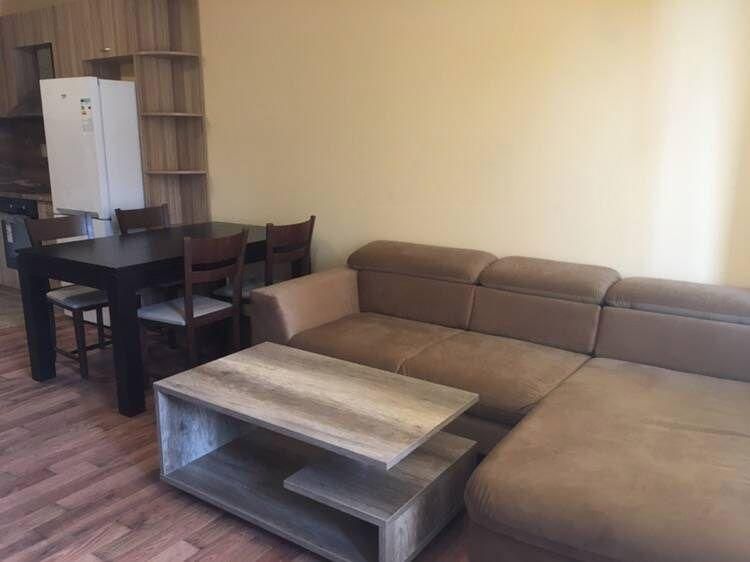 Дава се под наем Двустаен апартамент в Бургас, Зорница - 70 кв.м за 612 € - Снимка #1