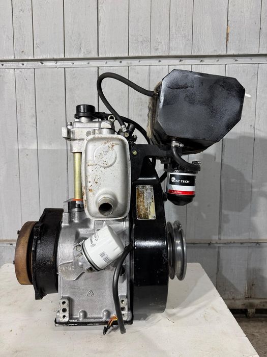 Vând set motor nou Lombardini 3LD 450 și diferite piese noi