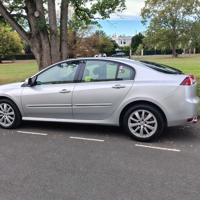 RENAULT Laguna