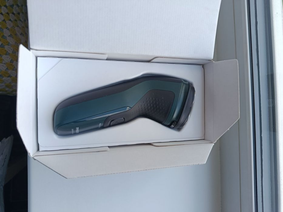 Продам электробритву цена 23000