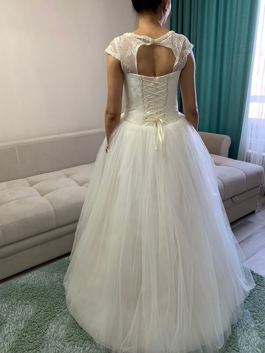 Продаю свадебное платье