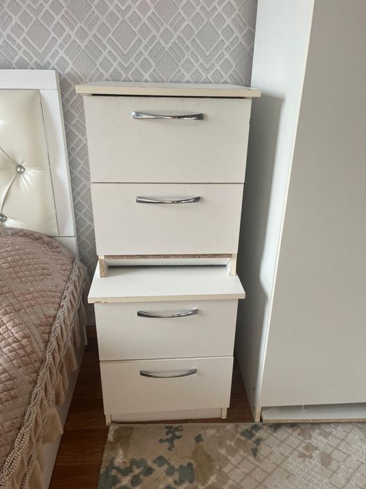 Спальный гарнитур продаётся