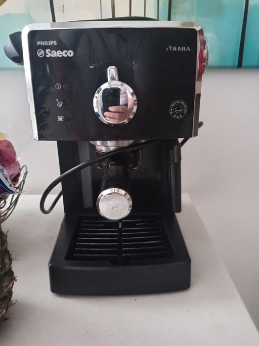 Vând aparat de cafea Saeco