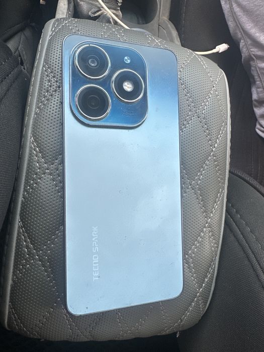 Tecno spark camon 20