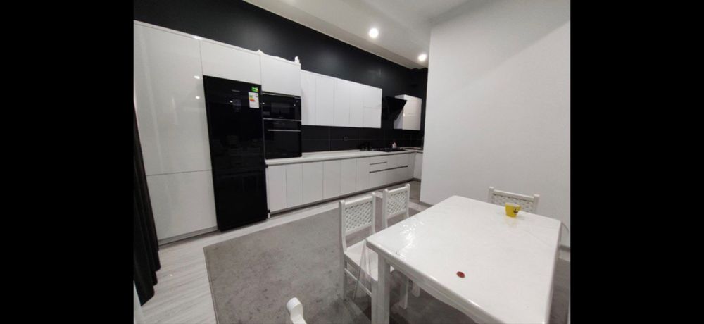 Продаётся дом в центре города