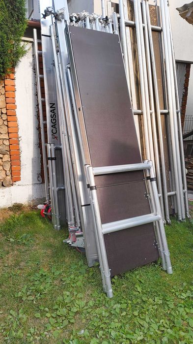 Închiriere schele mobile de aluminiu