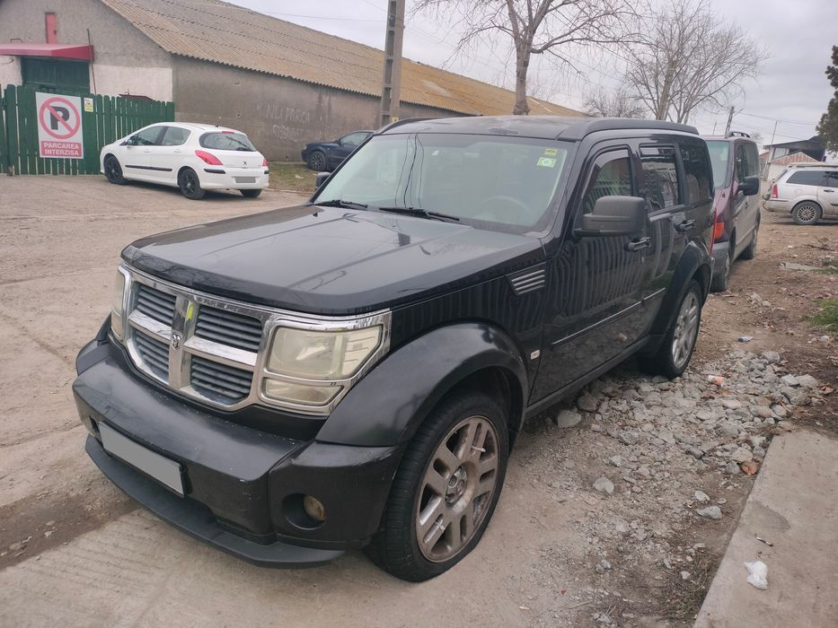 Dezmembrari Dodge Nitro (2007-2012) 2.8 CRD Motorina