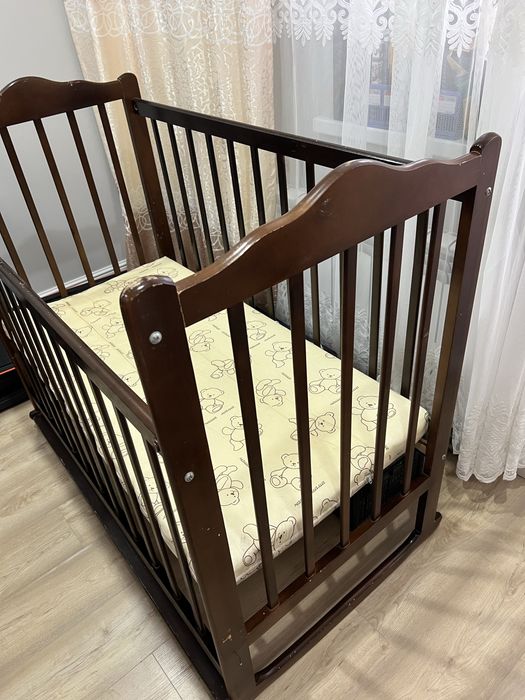 Отдам кроватку бесплатно