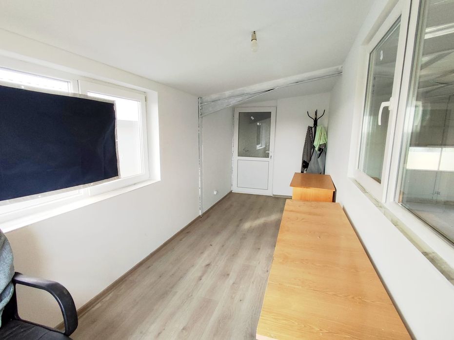Hală închirierz 700m2 . 300m2, hală 400m2 curte