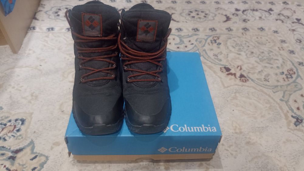 Продам ботинки Columbia