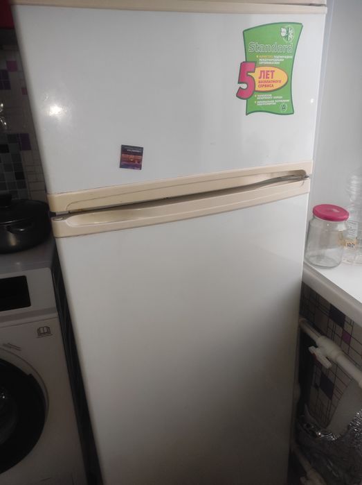 Продаю холодильник