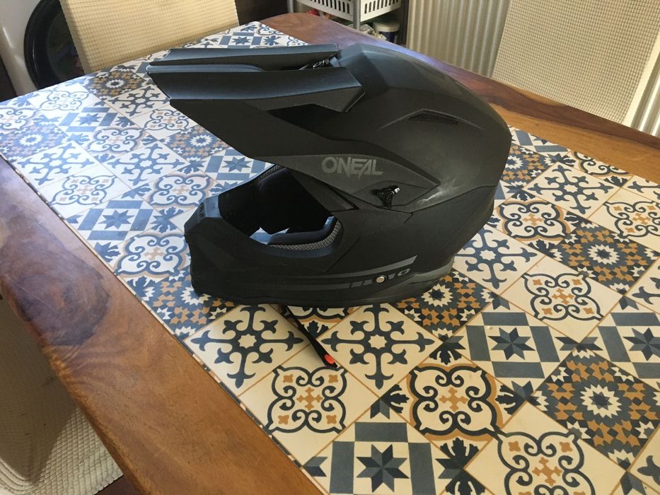 Мотокрос каска O’NEAL 1SERIES SOLID BLACK V.25