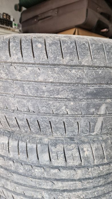 Продам резину 225/60/R17