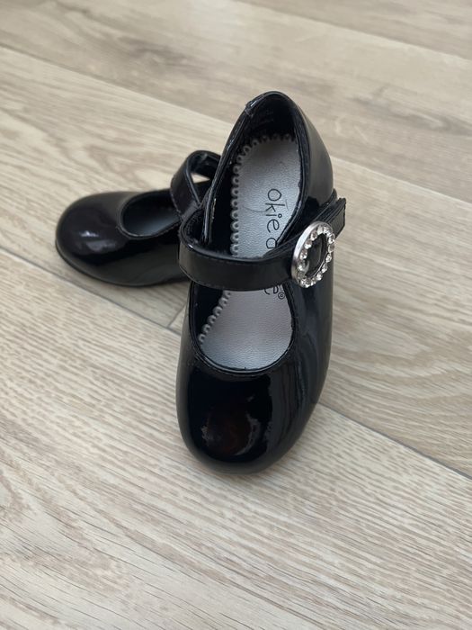 Новые туфли лакированные