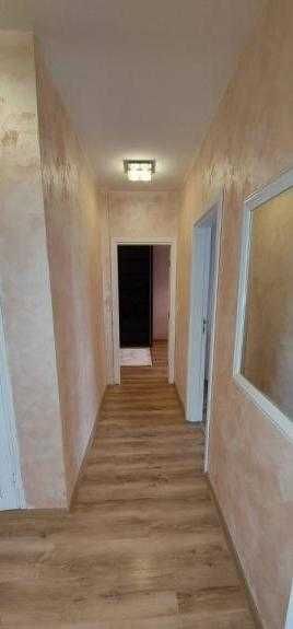 Дава се под наем Тристаен апартамент в Бургас, Изгрев - 92 кв.м за 698.19 € - Снимка #3