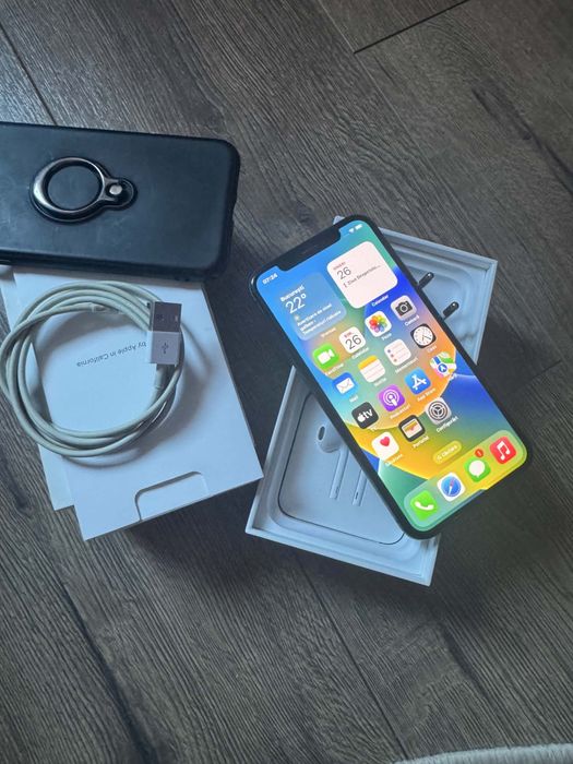 Iphone X.       .