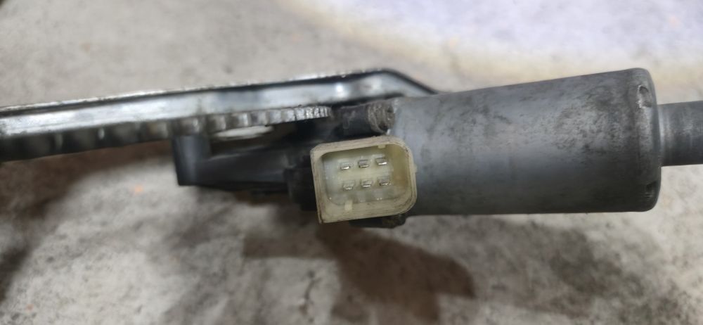 Запчасти мерседес w210