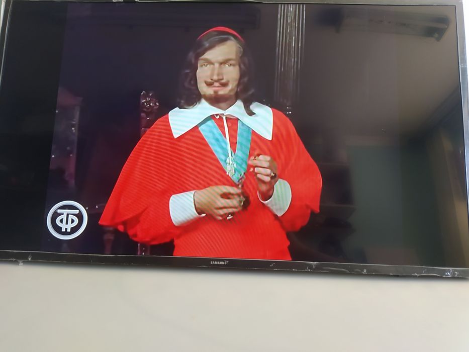 Смарт-телевизор оригинальный