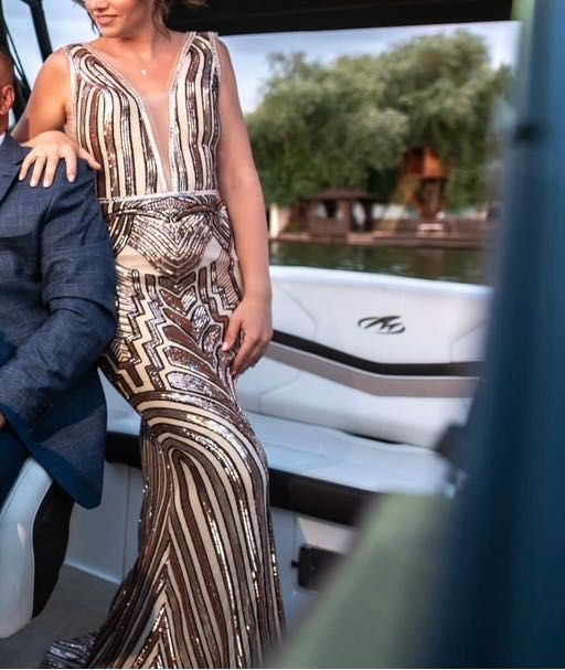 Rochie de ocazie Aurie