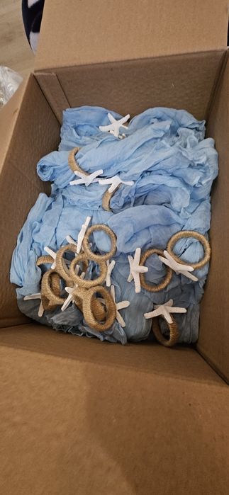 Бутафорна картонена торта и декорация