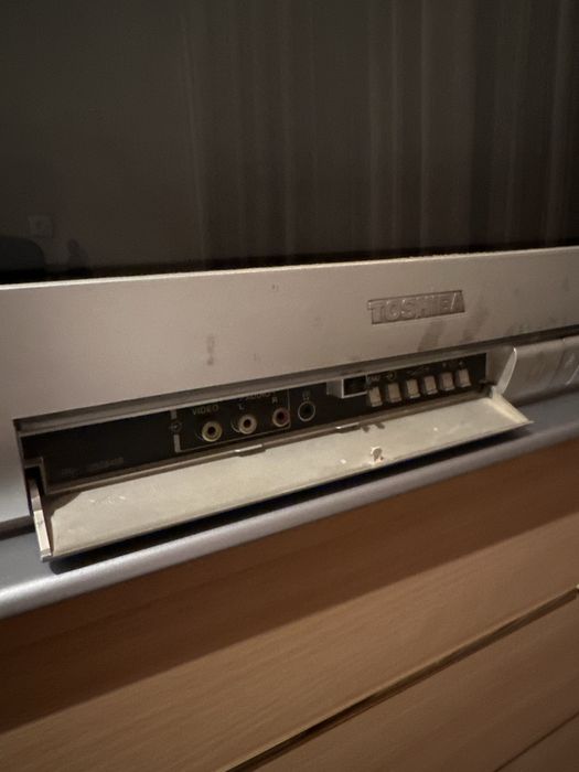 Телевизор TOSHIBA