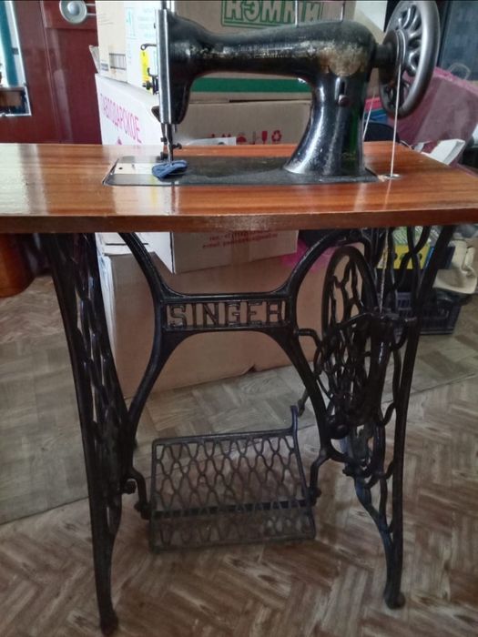 Швейная машина SINGER
