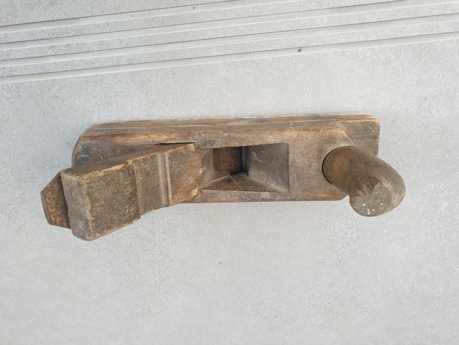 Rindea veche din lemn