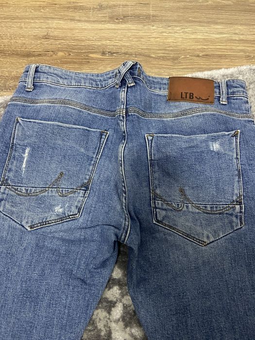 Blugi litle big ca noi