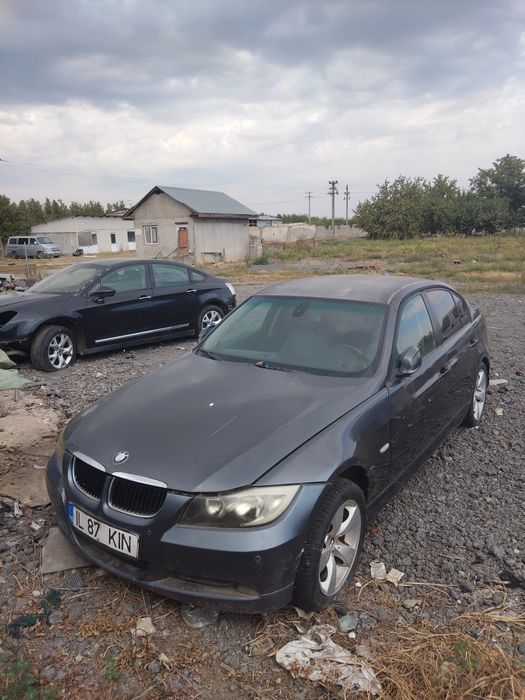 Usa + aripa bmw e90