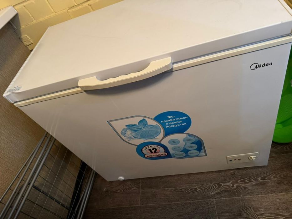 Продам морозильник