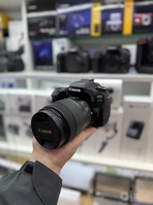 Камера Canon 80D