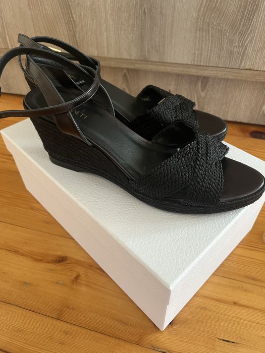 сандали LK BETTENN London