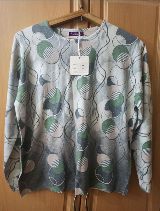 Красивая нарядная кофта