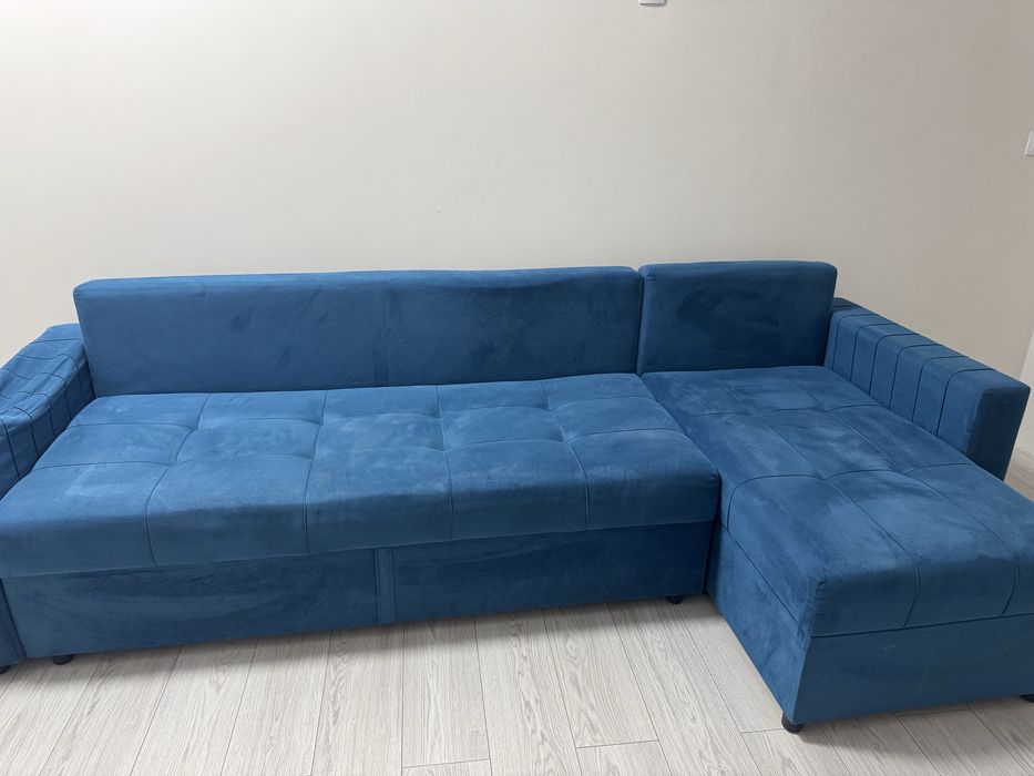 Продаю диван 2.2 метра