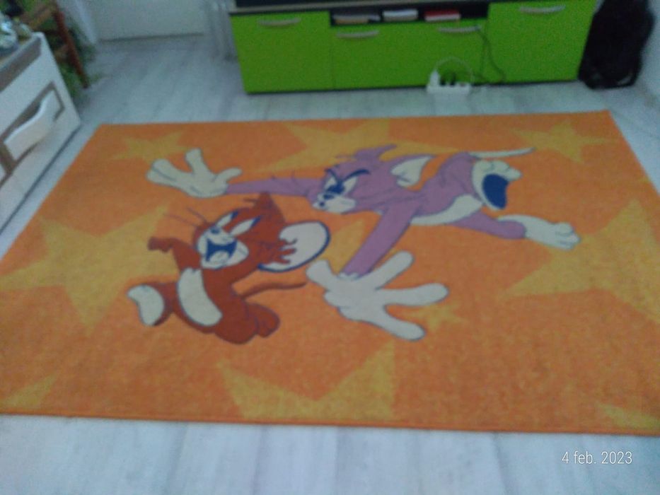 Vând 2 covoare, preț pe bucata