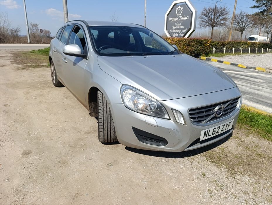 Волво / Volvo V60 2.0 дизел D3 на части