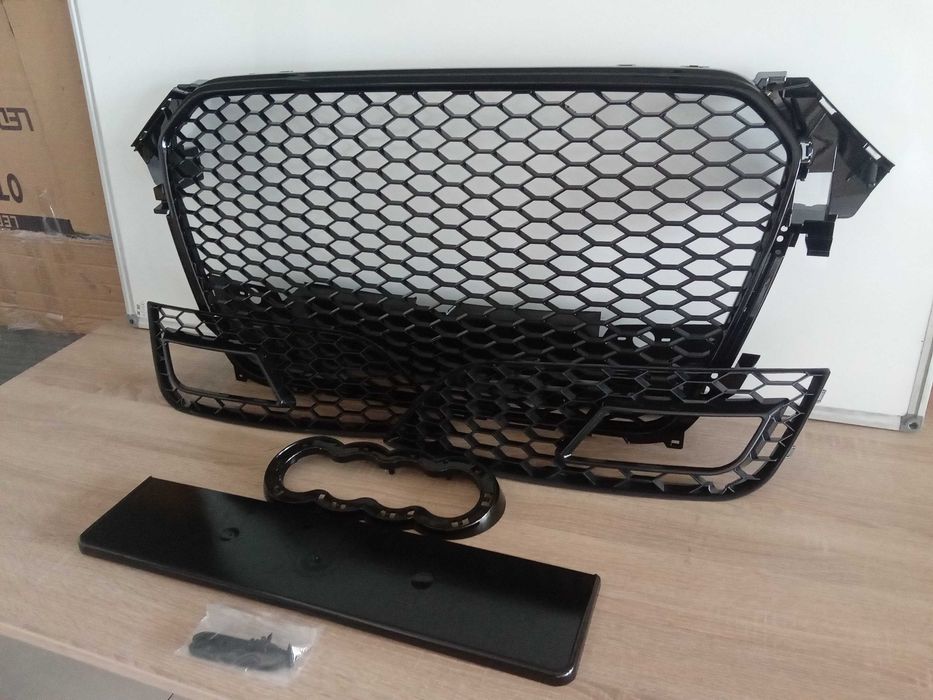 Set grile Bara fata AUDI A4 B8 2011-2014 NEGRU LUCIOS RS LOOK