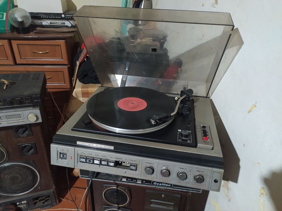 Продам проигрыватель