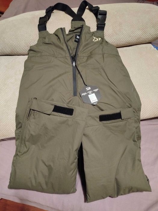 Daiwa Winter Suit/ N'zon Rain suit