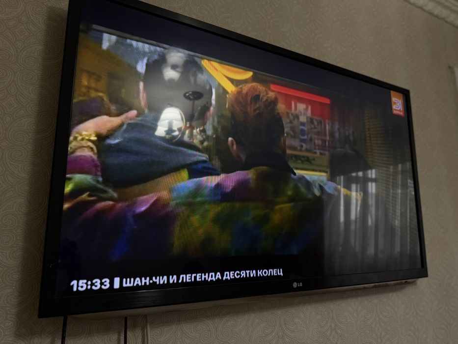 Продам б/у Телевизор LG,в комплекте 3D очки