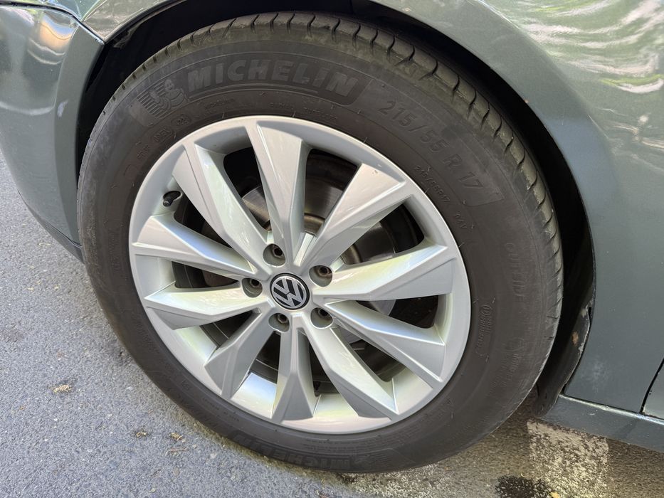 Roti cu jante originale seat ateca r17