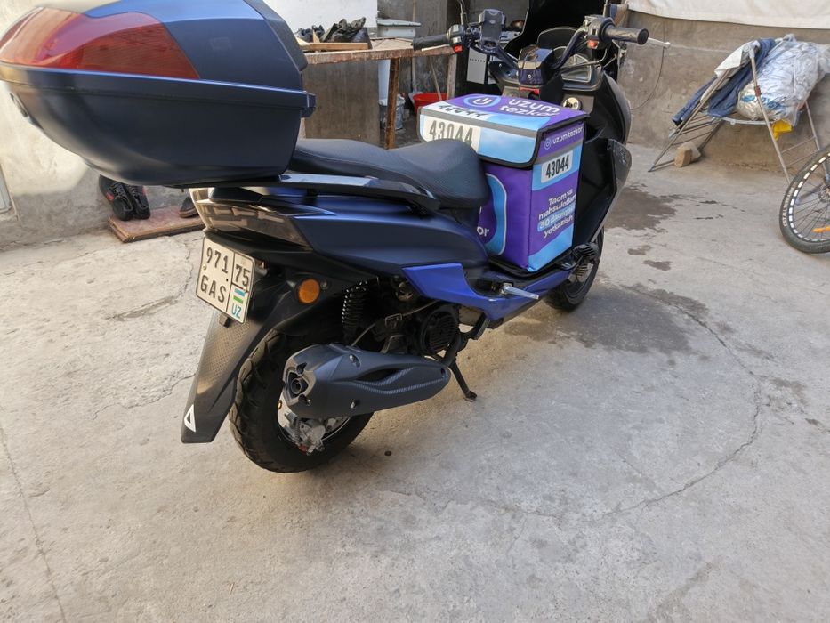 Tiger benzinli sukuter sotiladi . Gst mator holati ideal