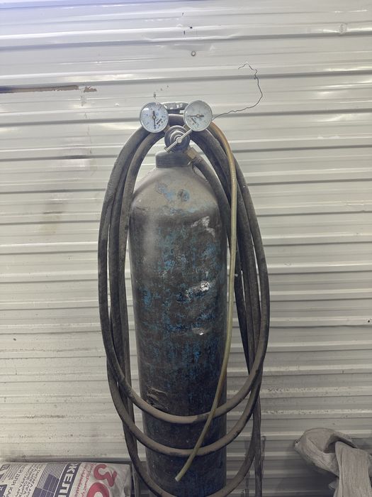 Кислородный баллон для сварки для кемпи