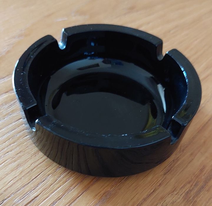 Корейская   пепельница