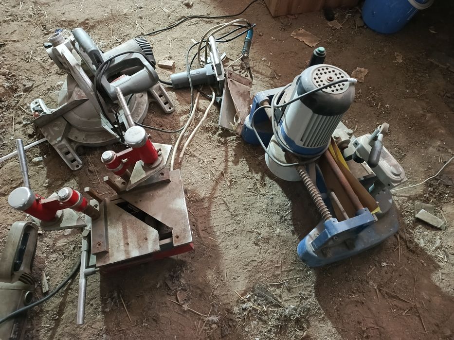 Генератор бензиновый, аппарат для пластика